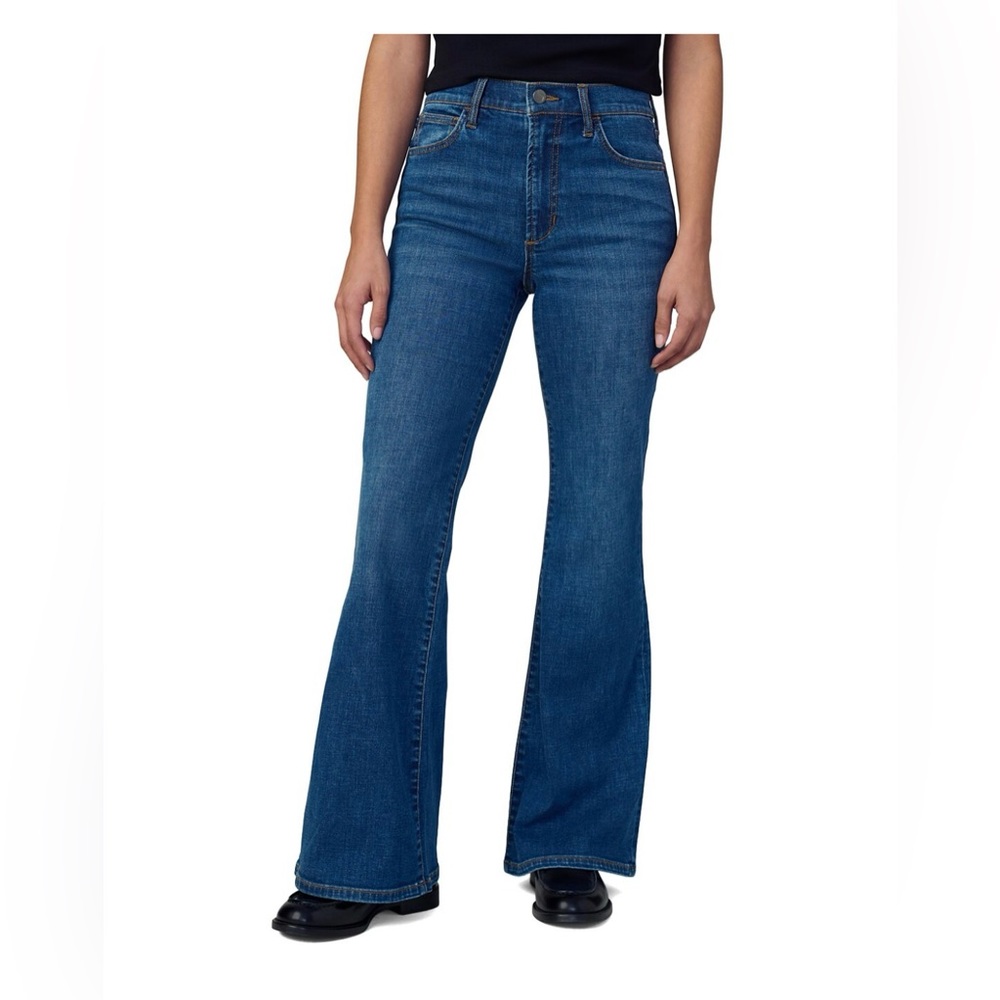 Joe’s Petite Flare Jeans, Size 27